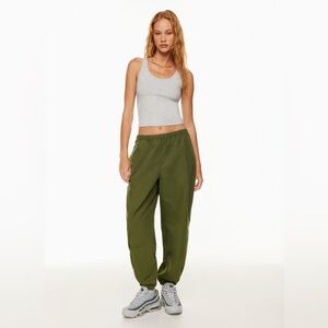 TNA Khaki Deploy Parachute Pant, size Large